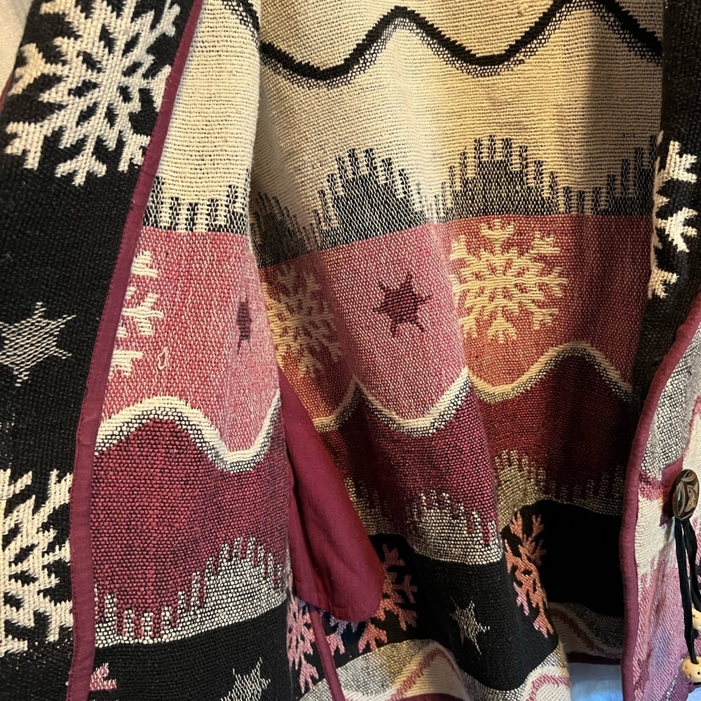 Vintage Flashback Tapestry Blazer Coat with snowflakes. Size M. Like new. - Picture 5 of 9